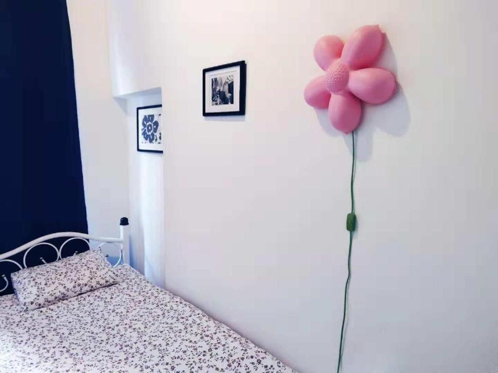 בריסל Cozy Rooms With Share The Bathroom And Kitchen מראה חיצוני תמונה