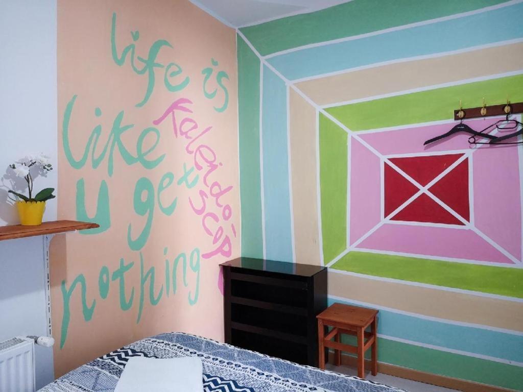 בריסל Cozy Rooms With Share The Bathroom And Kitchen מראה חיצוני תמונה