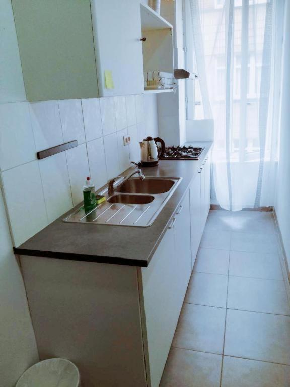 בריסל Cozy Rooms With Share The Bathroom And Kitchen מראה חיצוני תמונה