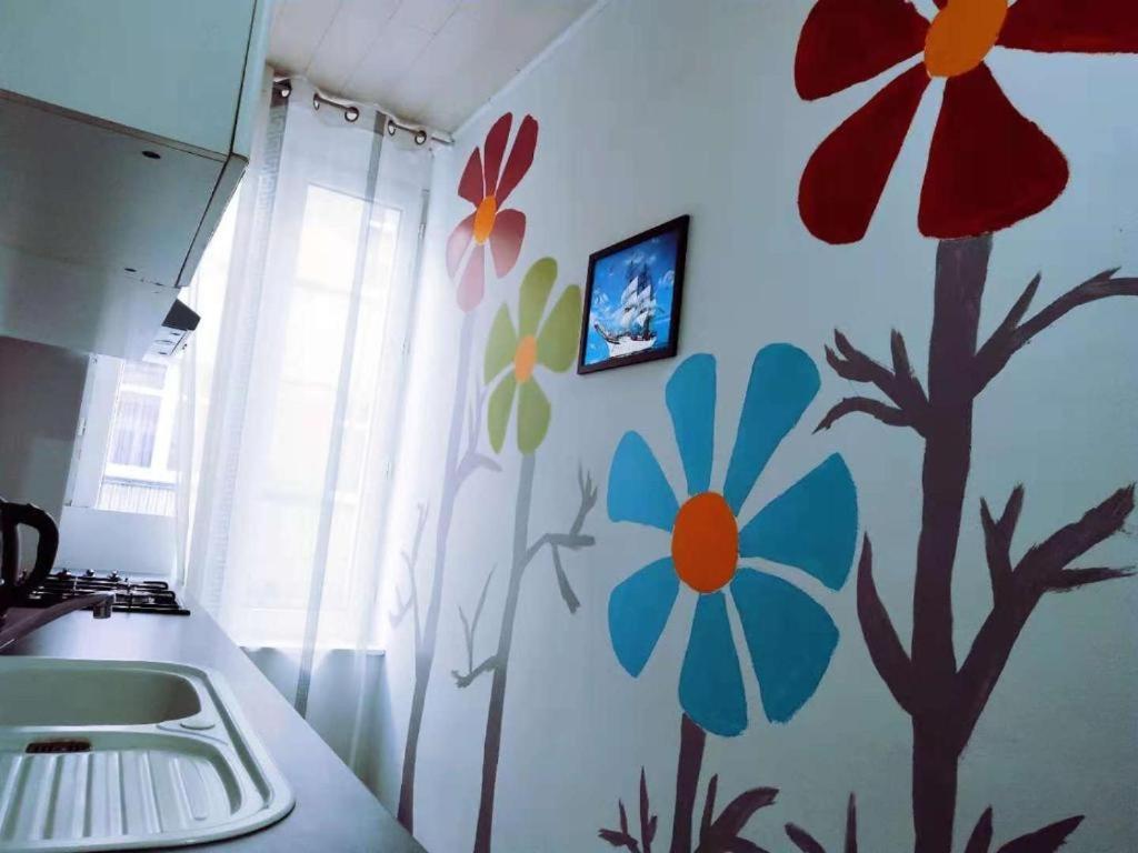 בריסל Cozy Rooms With Share The Bathroom And Kitchen מראה חיצוני תמונה